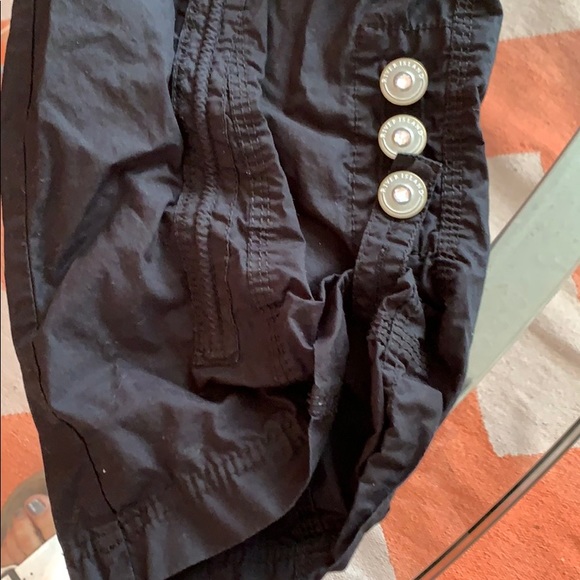 Shorts - Picture 4 of 8